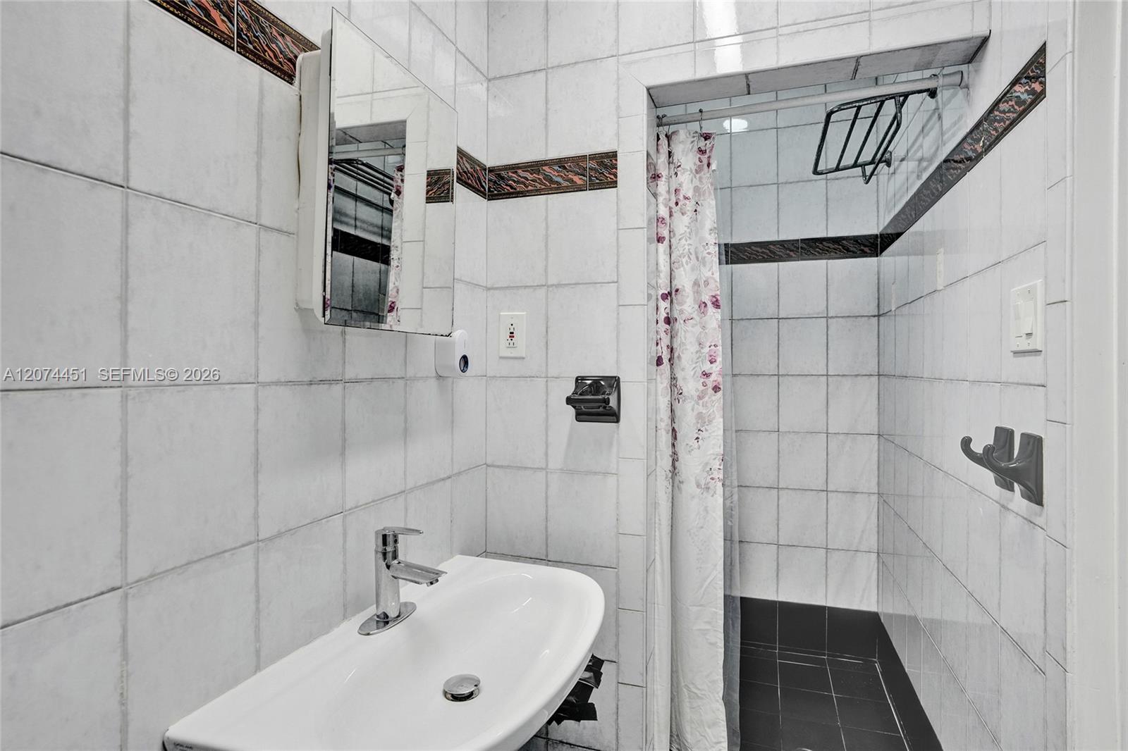 2 Ne 160th Street Property Photo 31