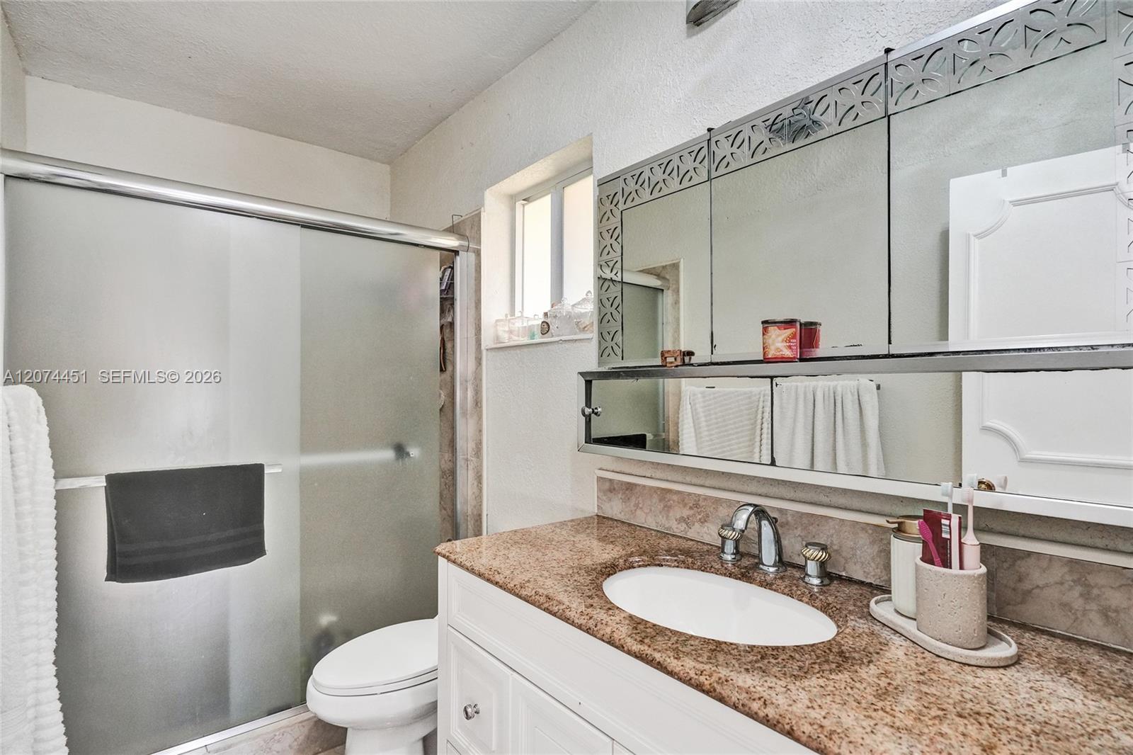 2 Ne 160th Street Property Photo 34