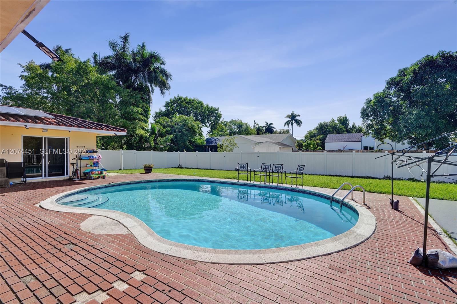 2 Ne 160th Street Property Photo 39