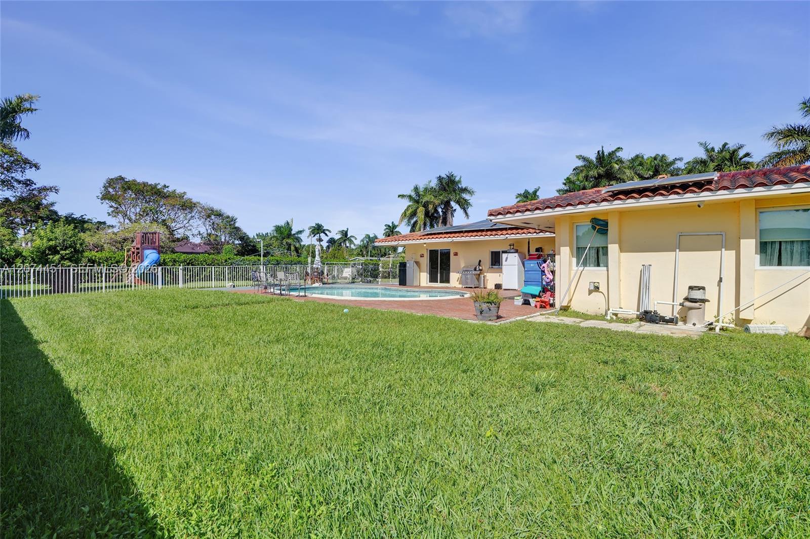 2 Ne 160th Street Property Photo 40