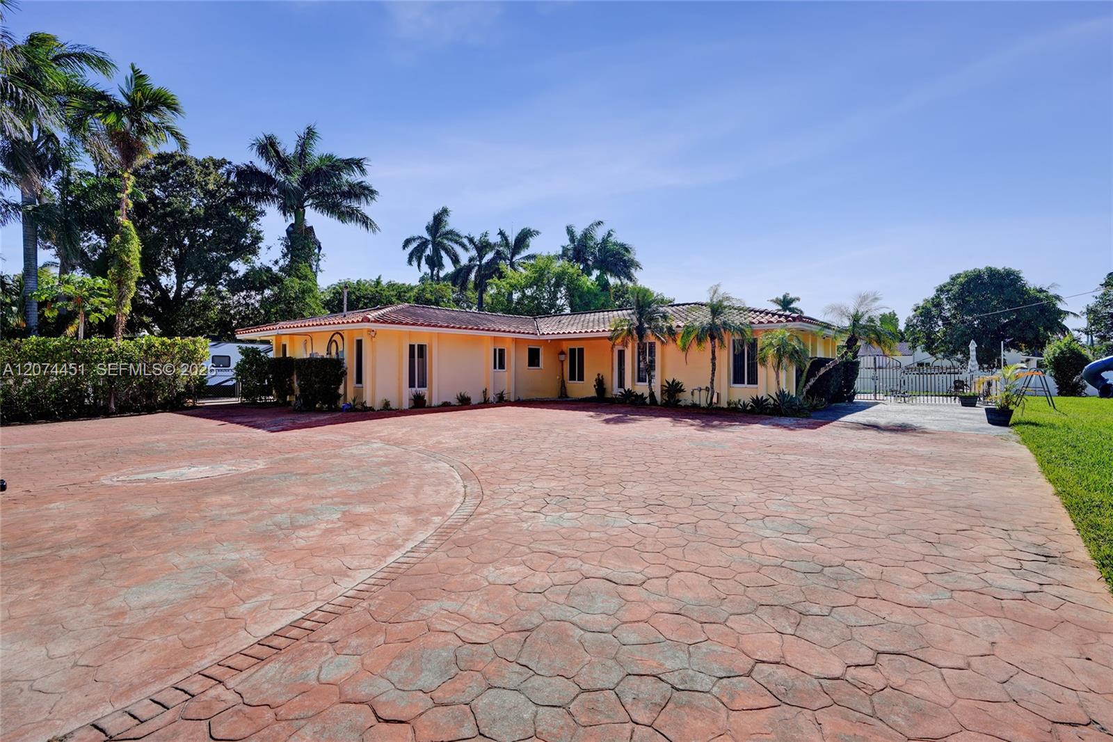 2 Ne 160th Street Property Photo 45