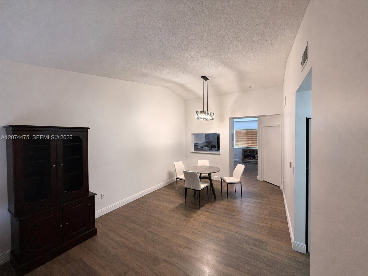 A12074475 Property Photo 4