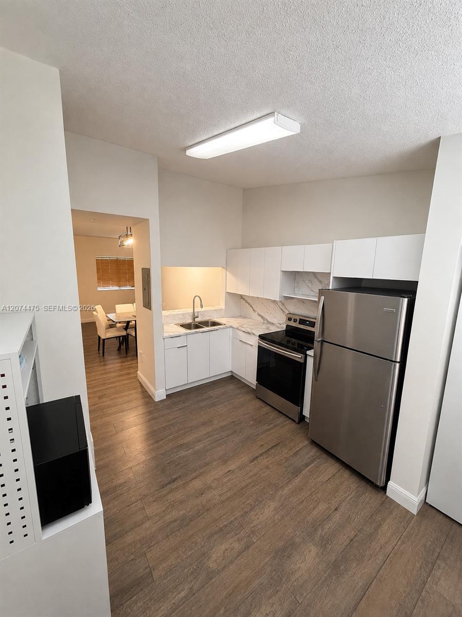 A12074475 Property Photo 8