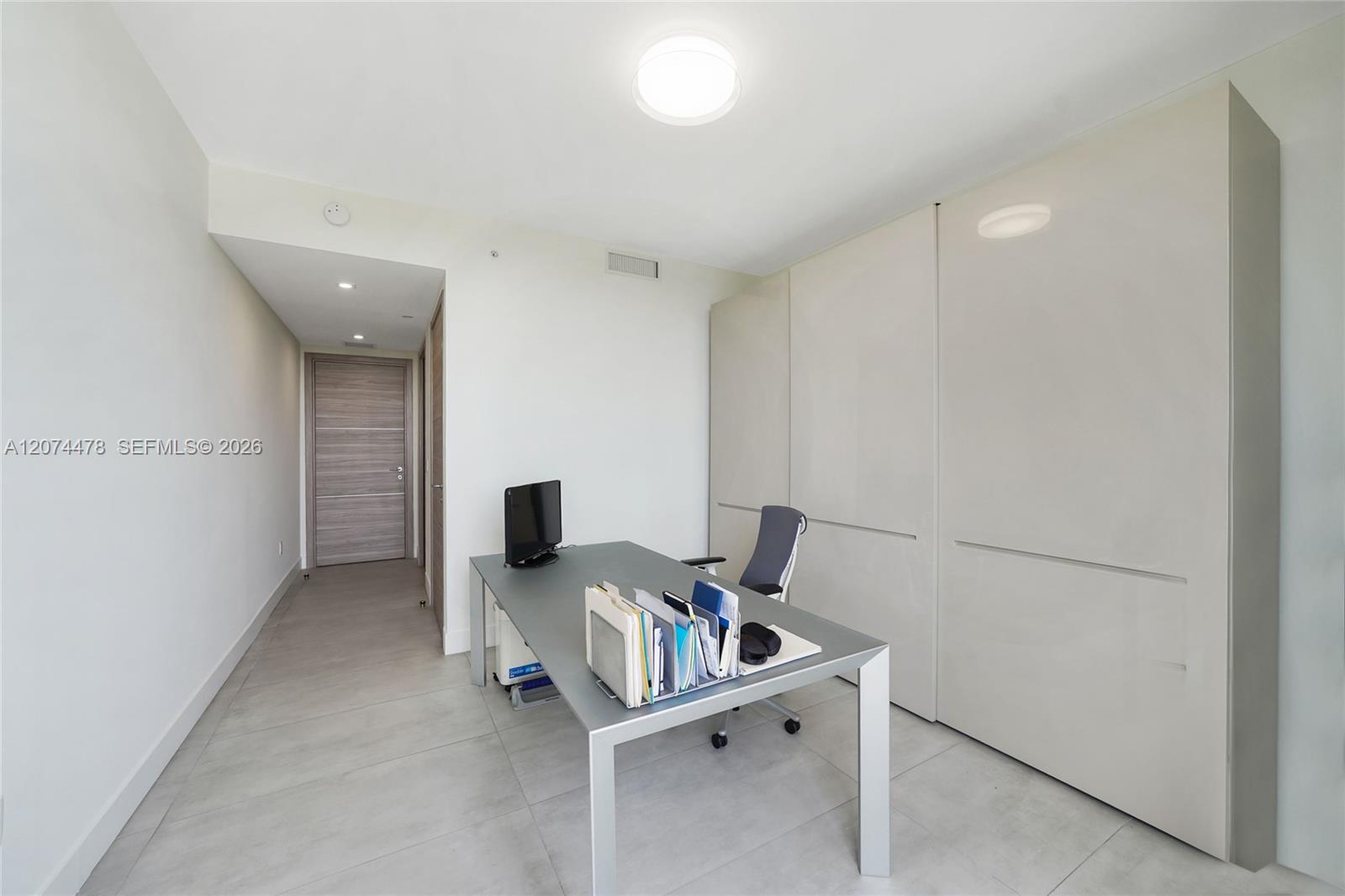515 Valencia Avenue 601 Property Photo 44