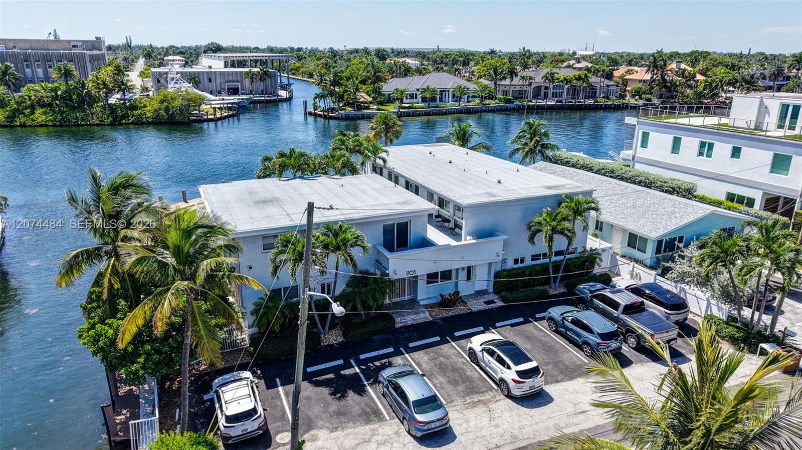 1705 N Riverside Drive 2