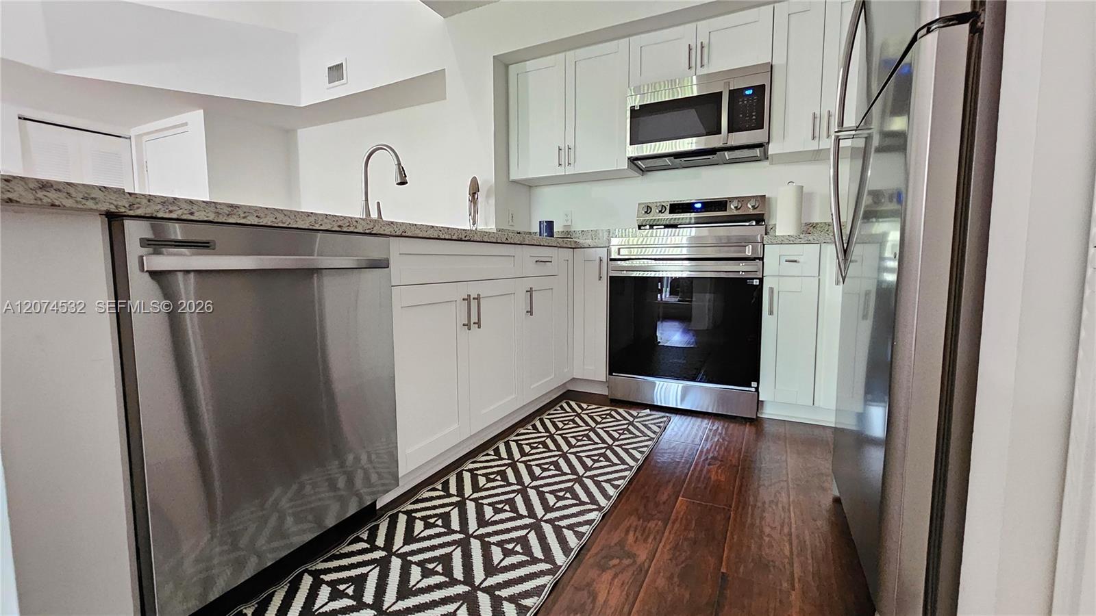 12112 Saint Andrews Place 309 Property Photo 8
