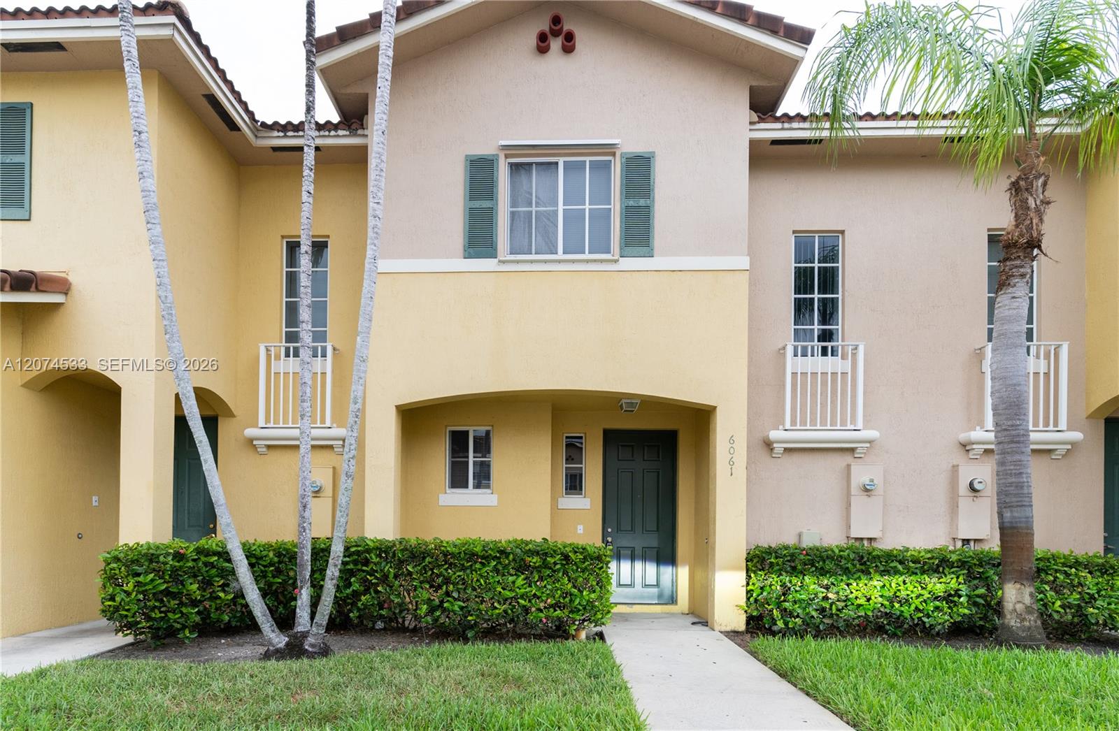 6061 SW 19th Court Property Photo 1