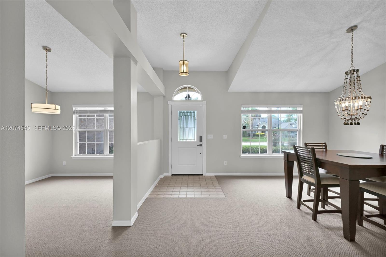 2059 E Forest Gate Property Photo 8