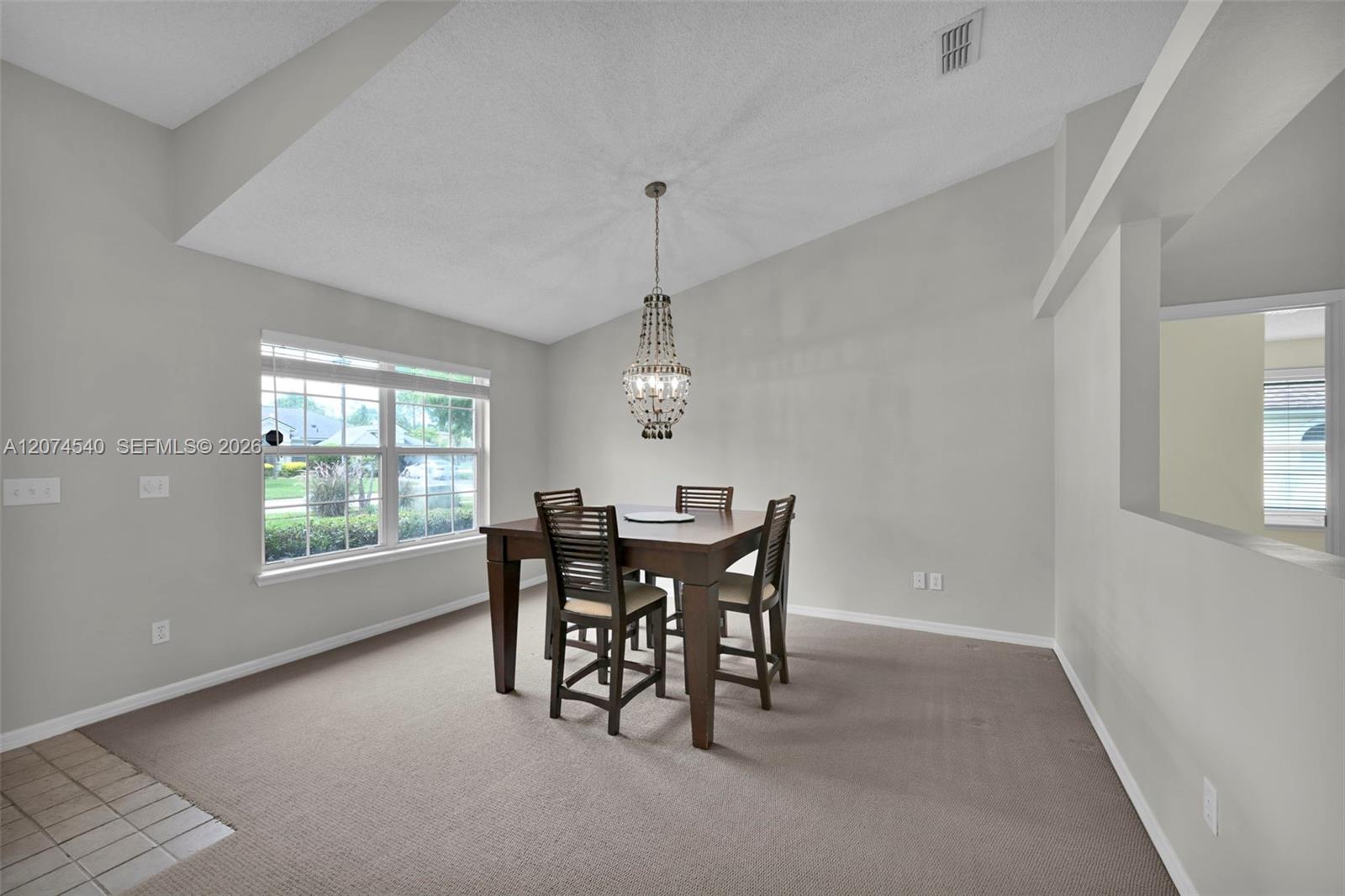 2059 E Forest Gate Property Photo 9