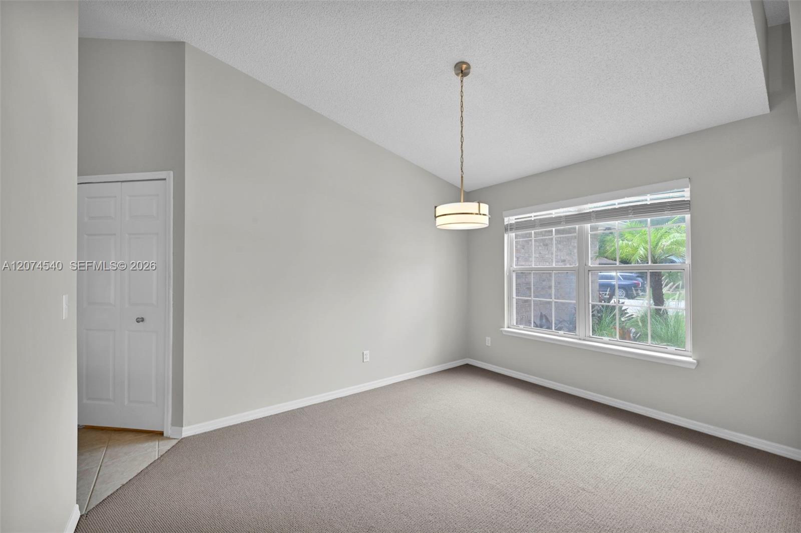 2059 E Forest Gate Property Photo 11