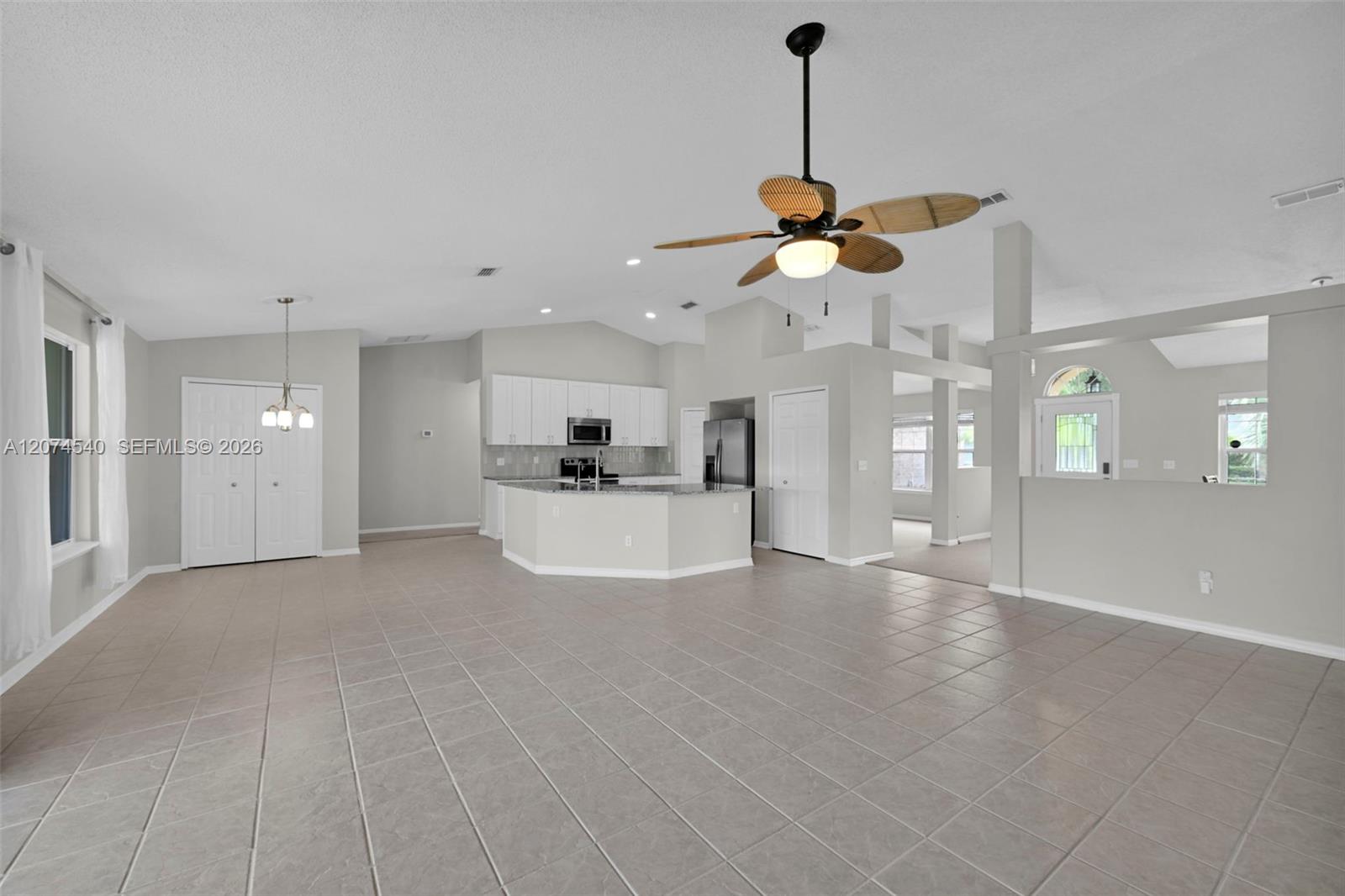 2059 E Forest Gate Property Photo 26