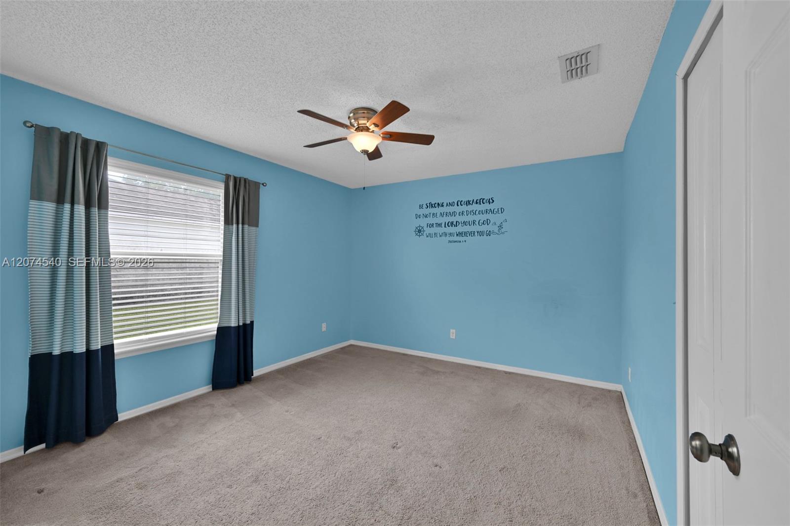 2059 E Forest Gate Property Photo 34