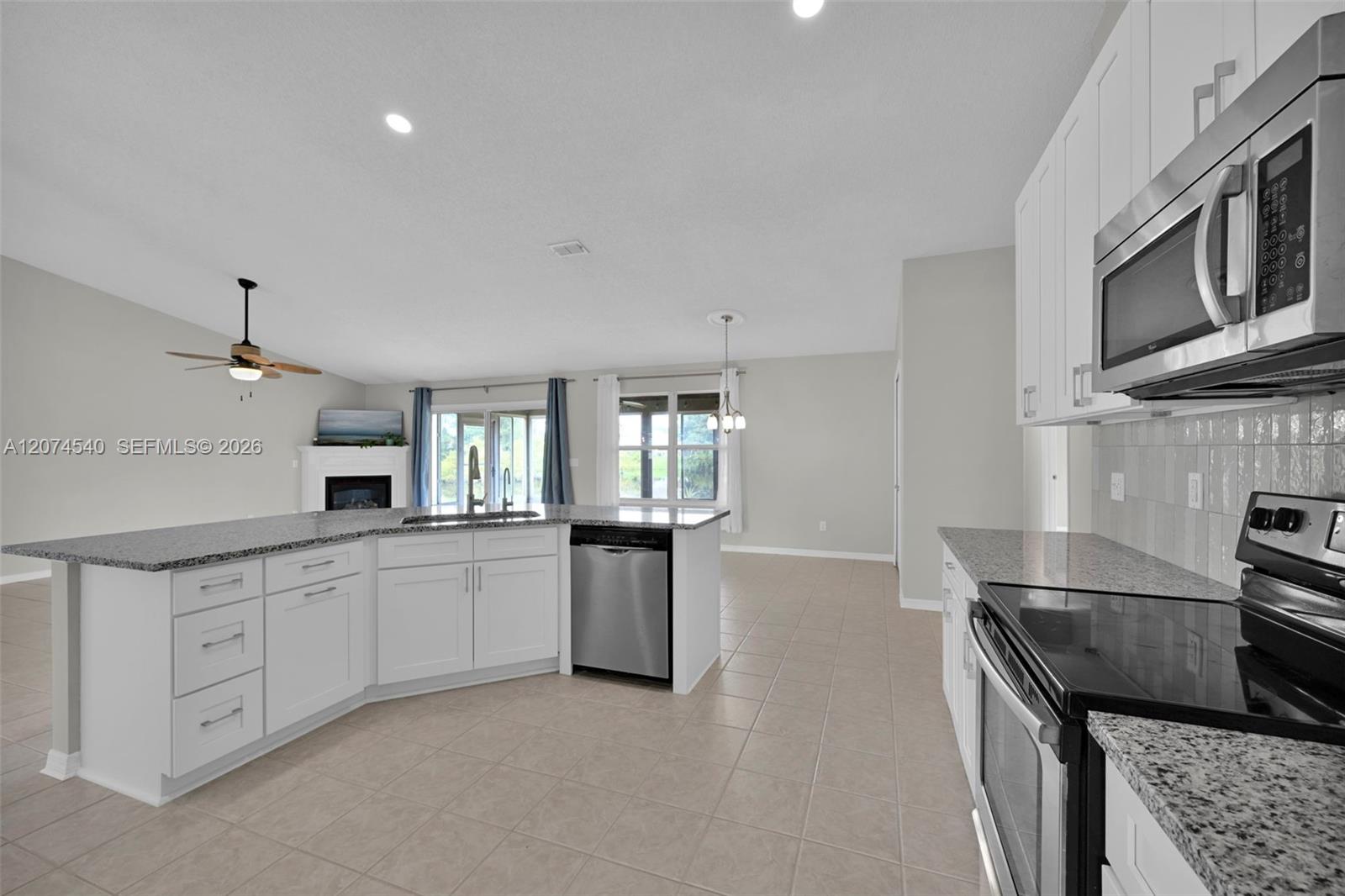 2059 E Forest Gate Property Photo 47