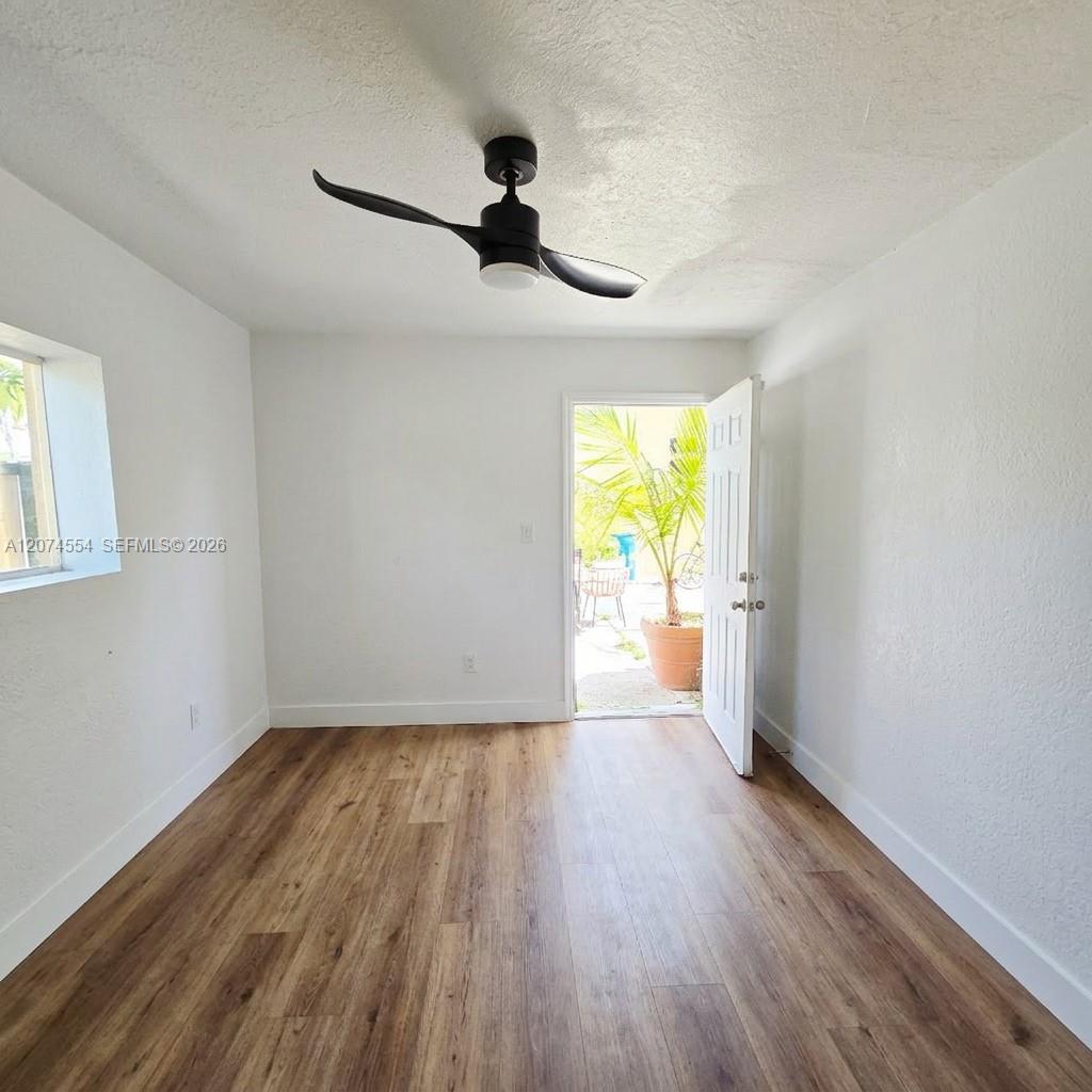 1934 Nw 35th Street Property Photo 8