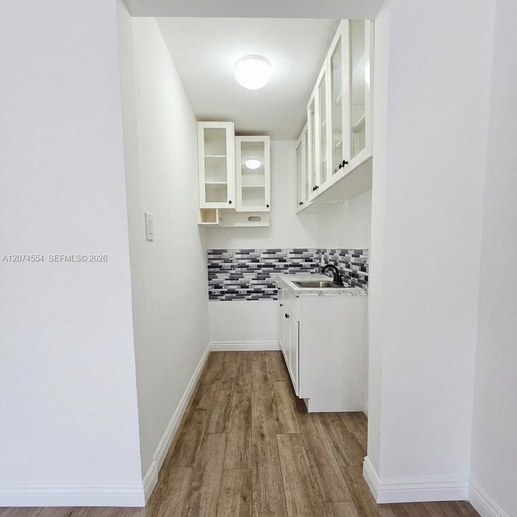 1934 Nw 35th Street Property Photo 10