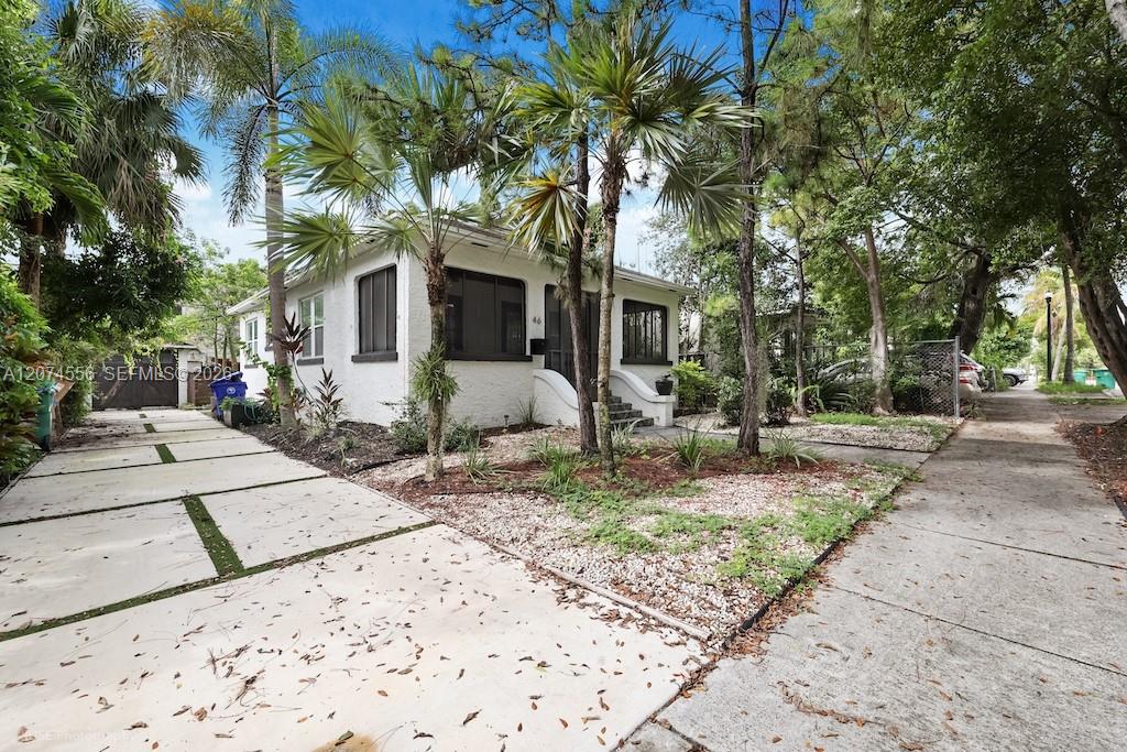46 Ne 43rd Street Property Photo 2
