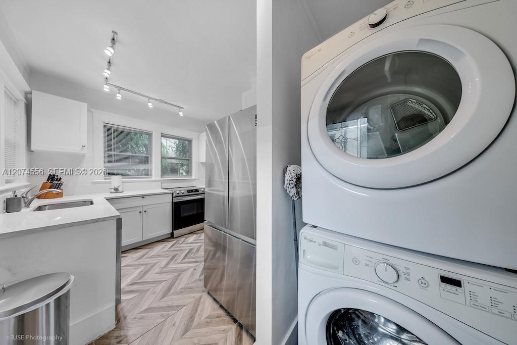46 Ne 43rd Street Property Photo 8