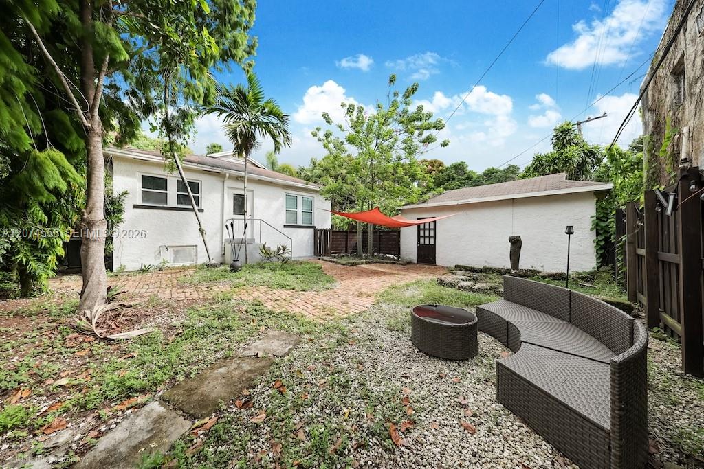 46 Ne 43rd Street Property Photo 15