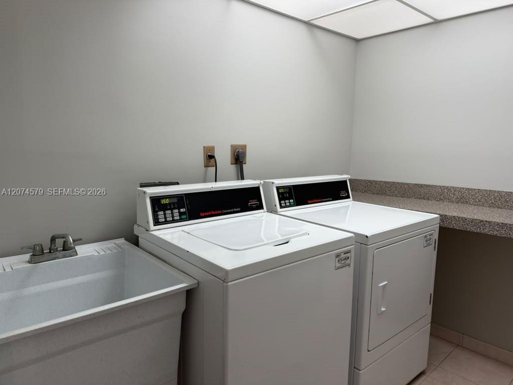 2401 S Ocean Drive 602 Property Photo 27