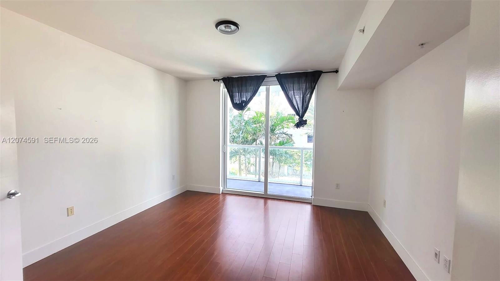 A12074591 Property Photo 13