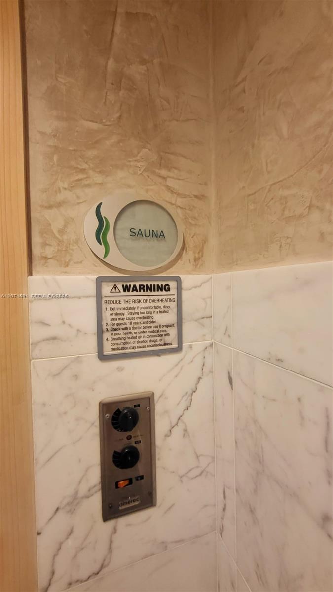 A12074591 Property Photo 33