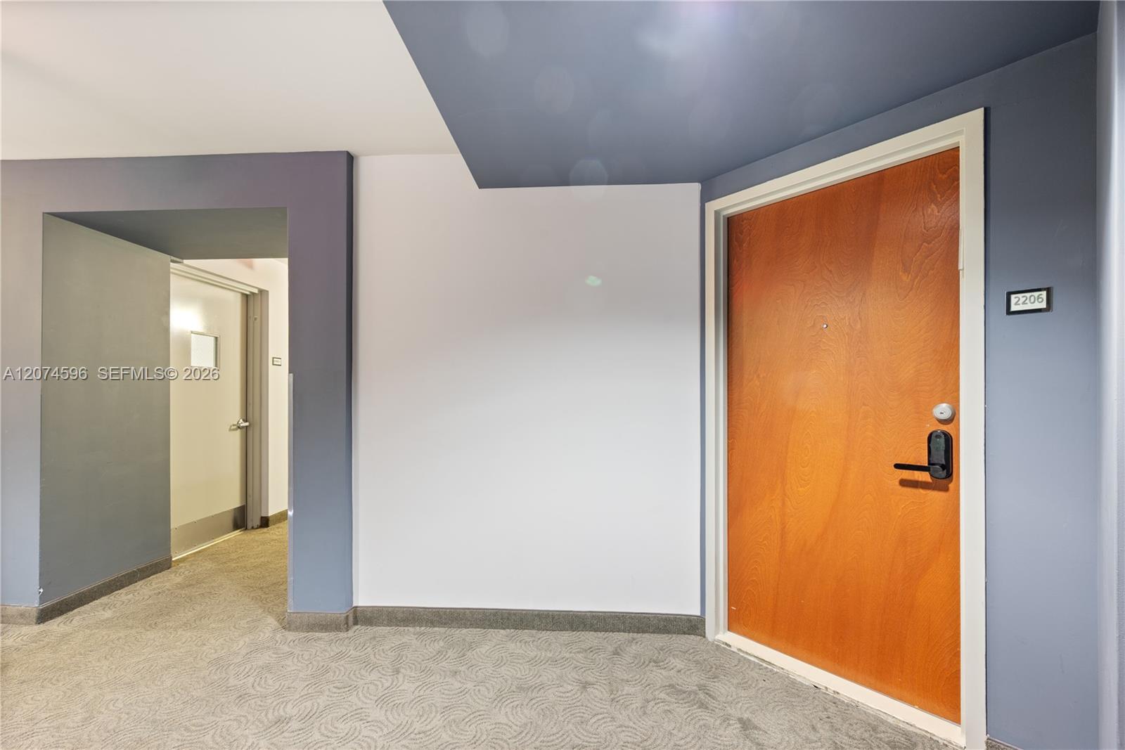 A12074596 Property Photo 5