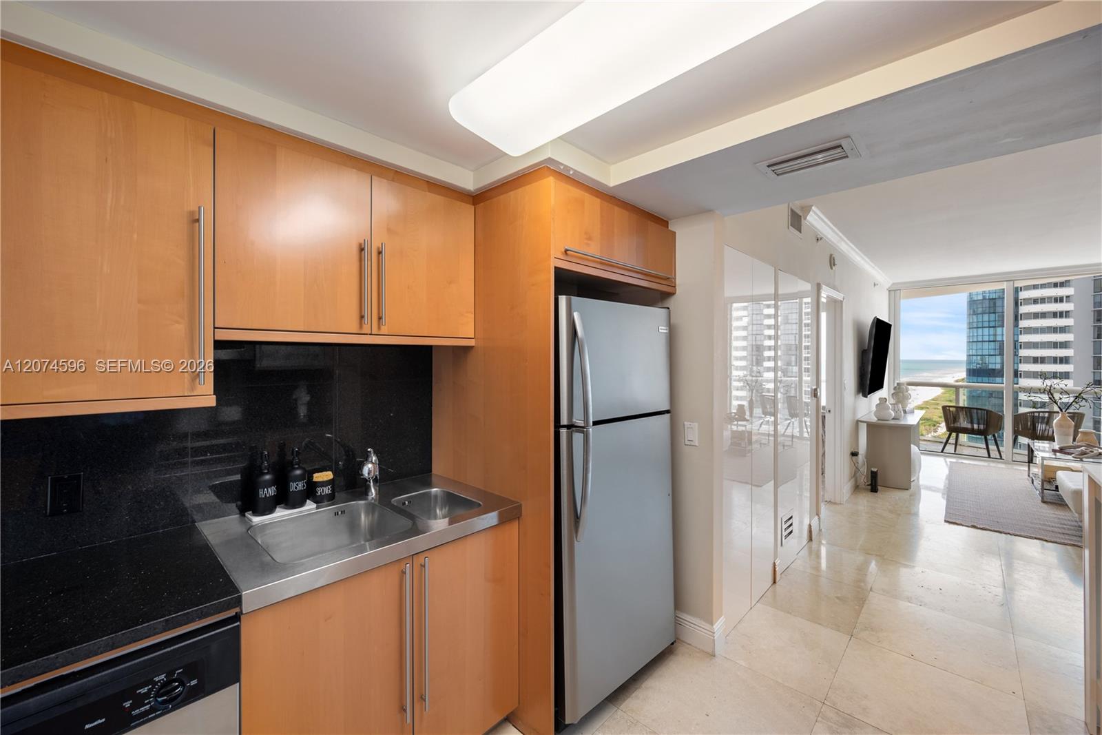 A12074596 Property Photo 8