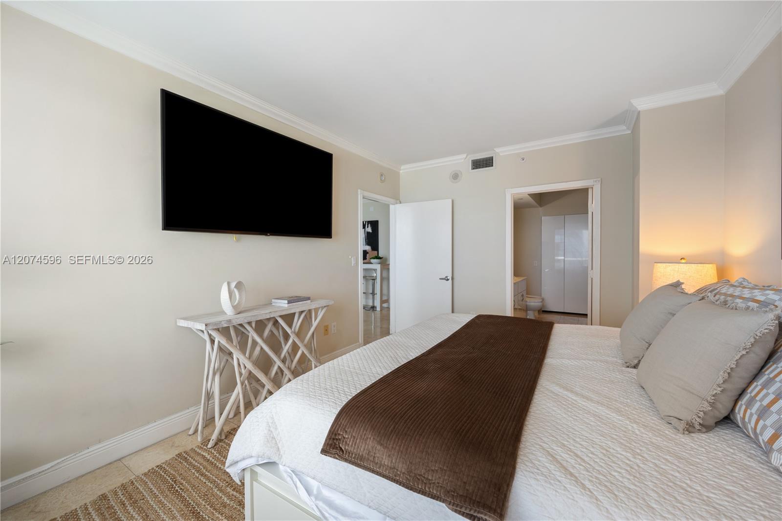 A12074596 Property Photo 15
