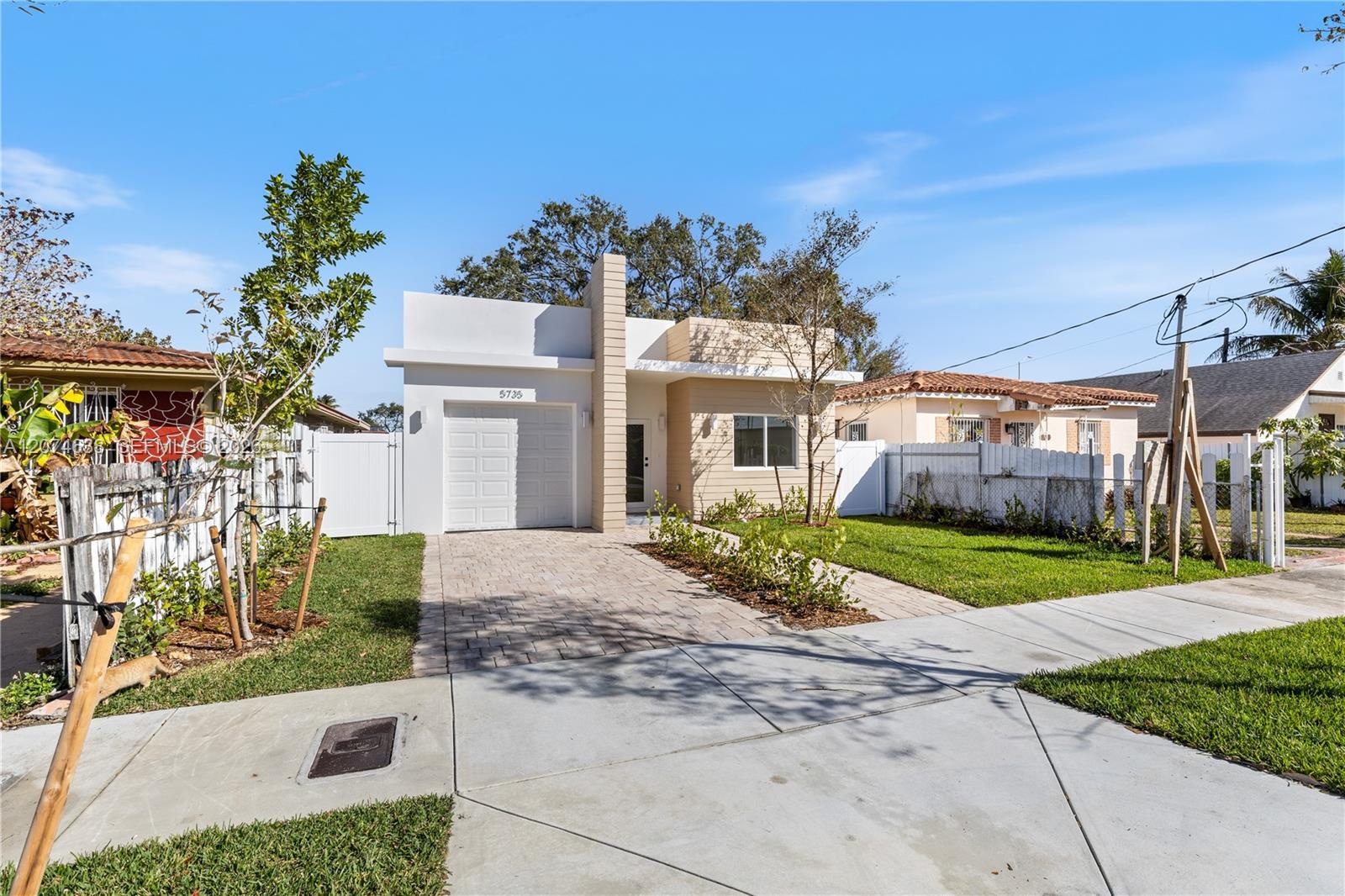 5735 SW 4th Street