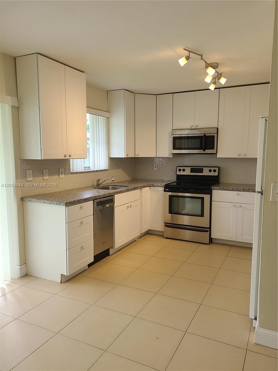 6580 Grant Street Property Photo 2