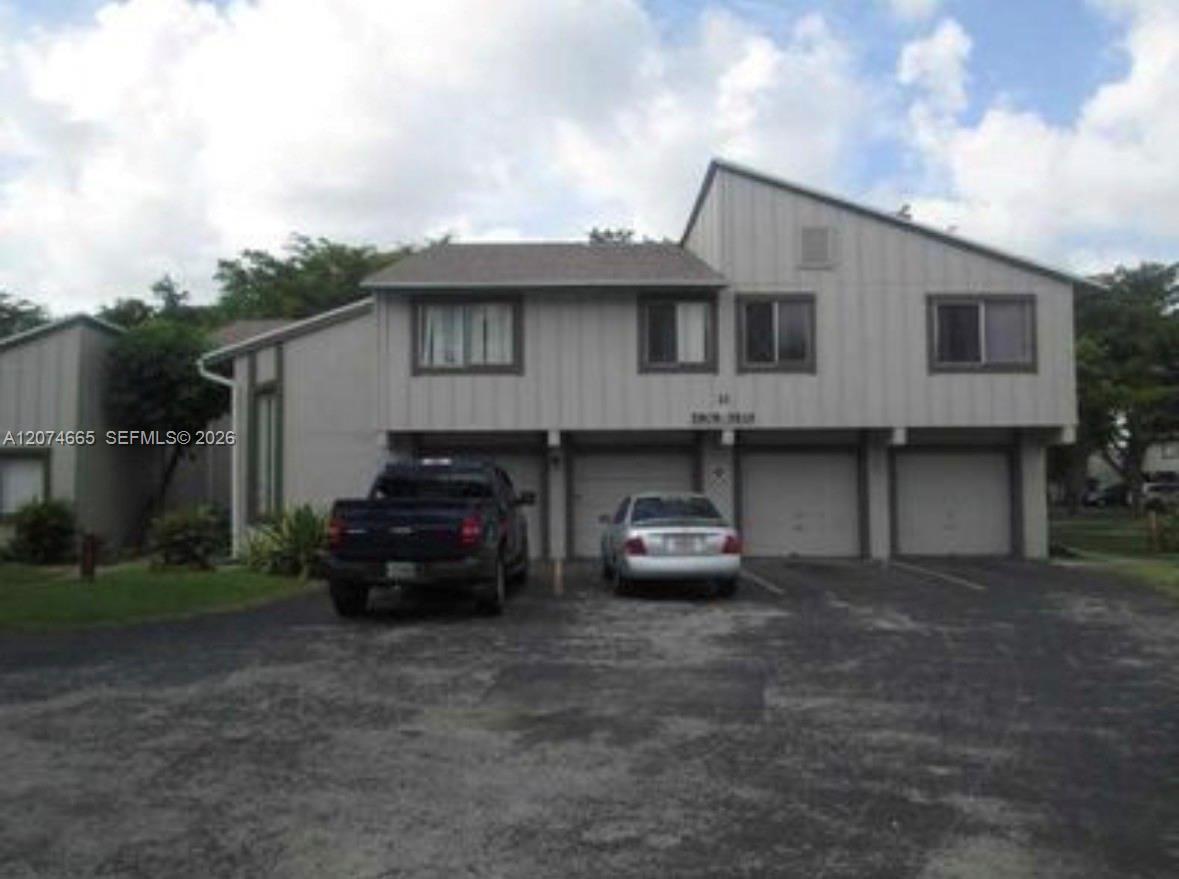 5810 Nw 22nd Street 21-b Property Photo 1