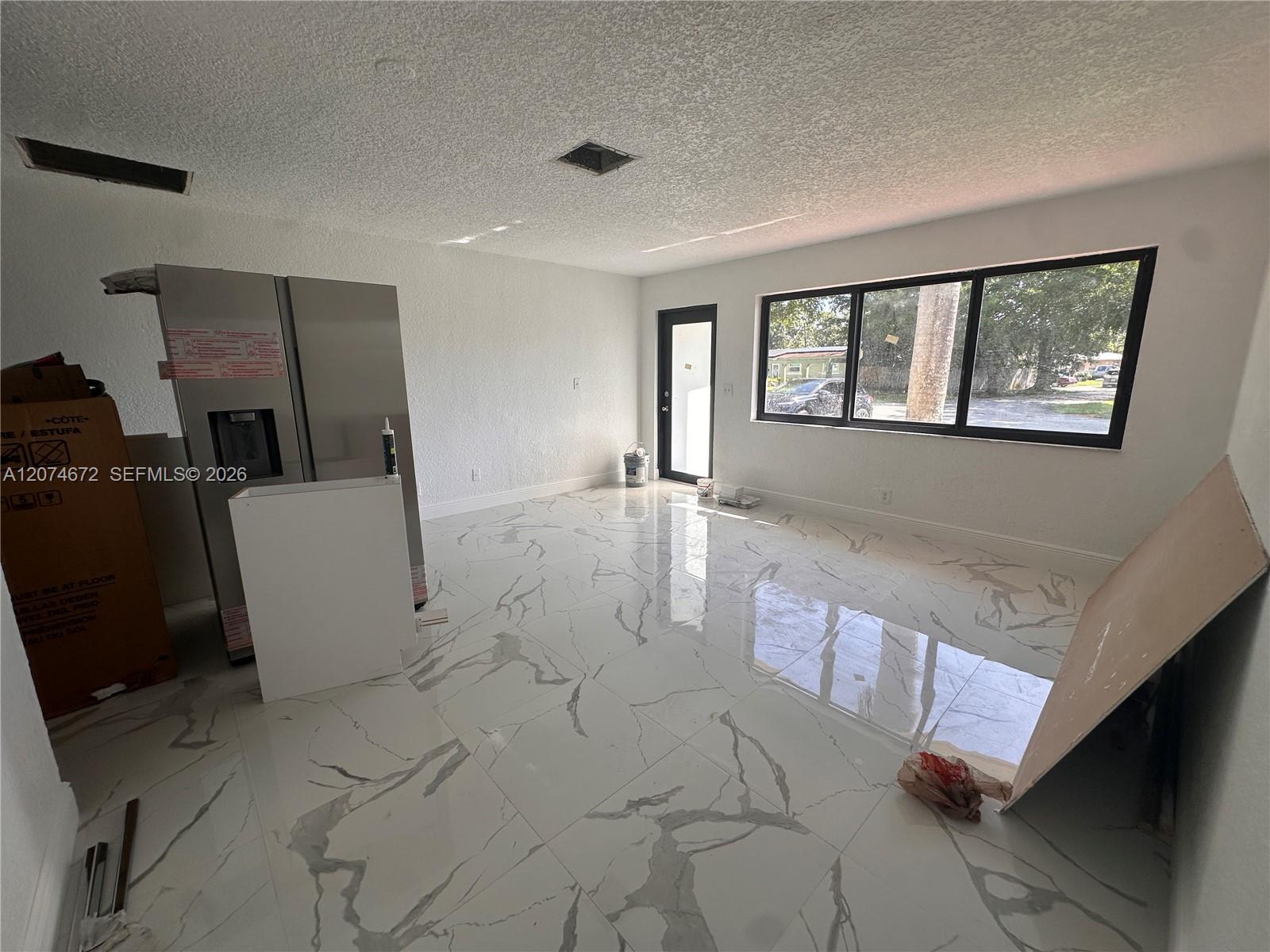 631 Nw 37th Avenue Property Photo 10