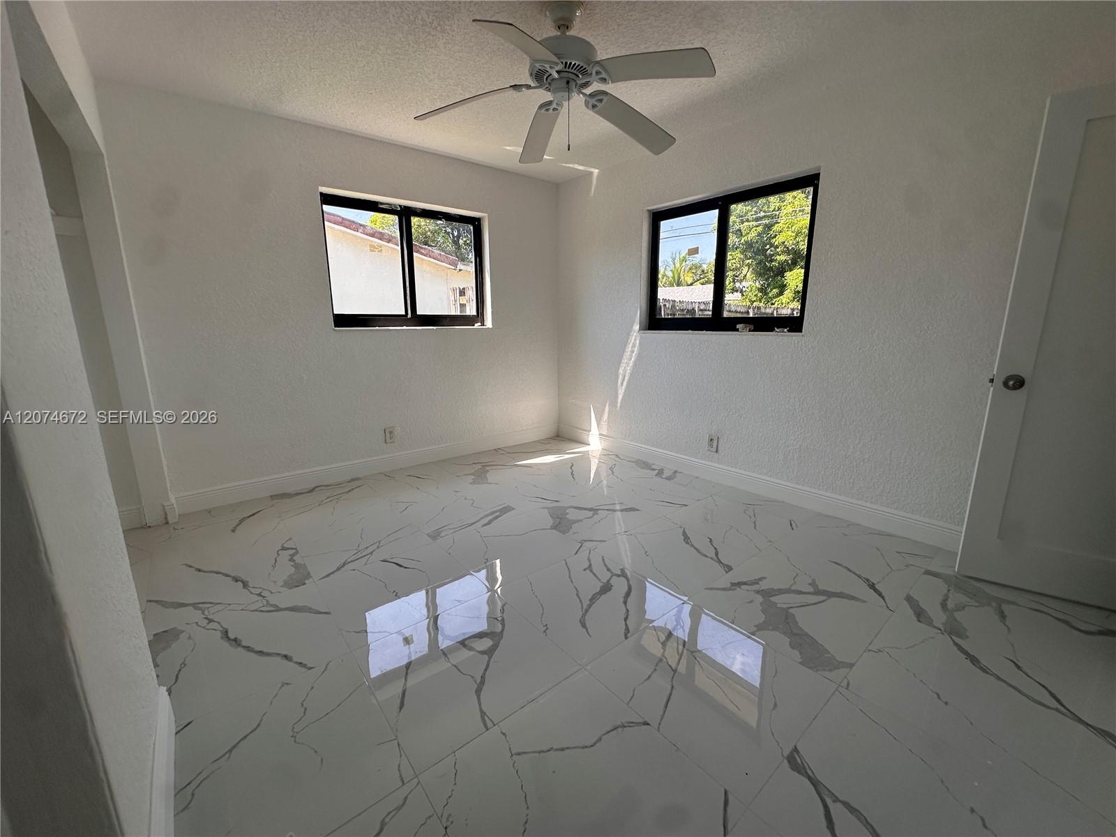 631 Nw 37th Avenue Property Photo 19