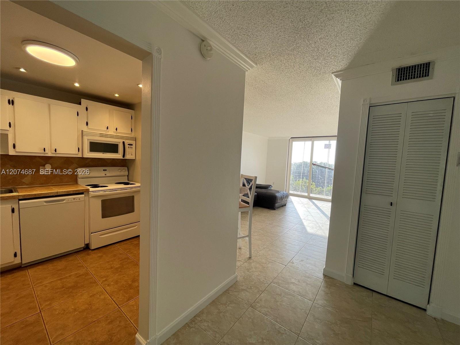 A12074687 Property Photo 6