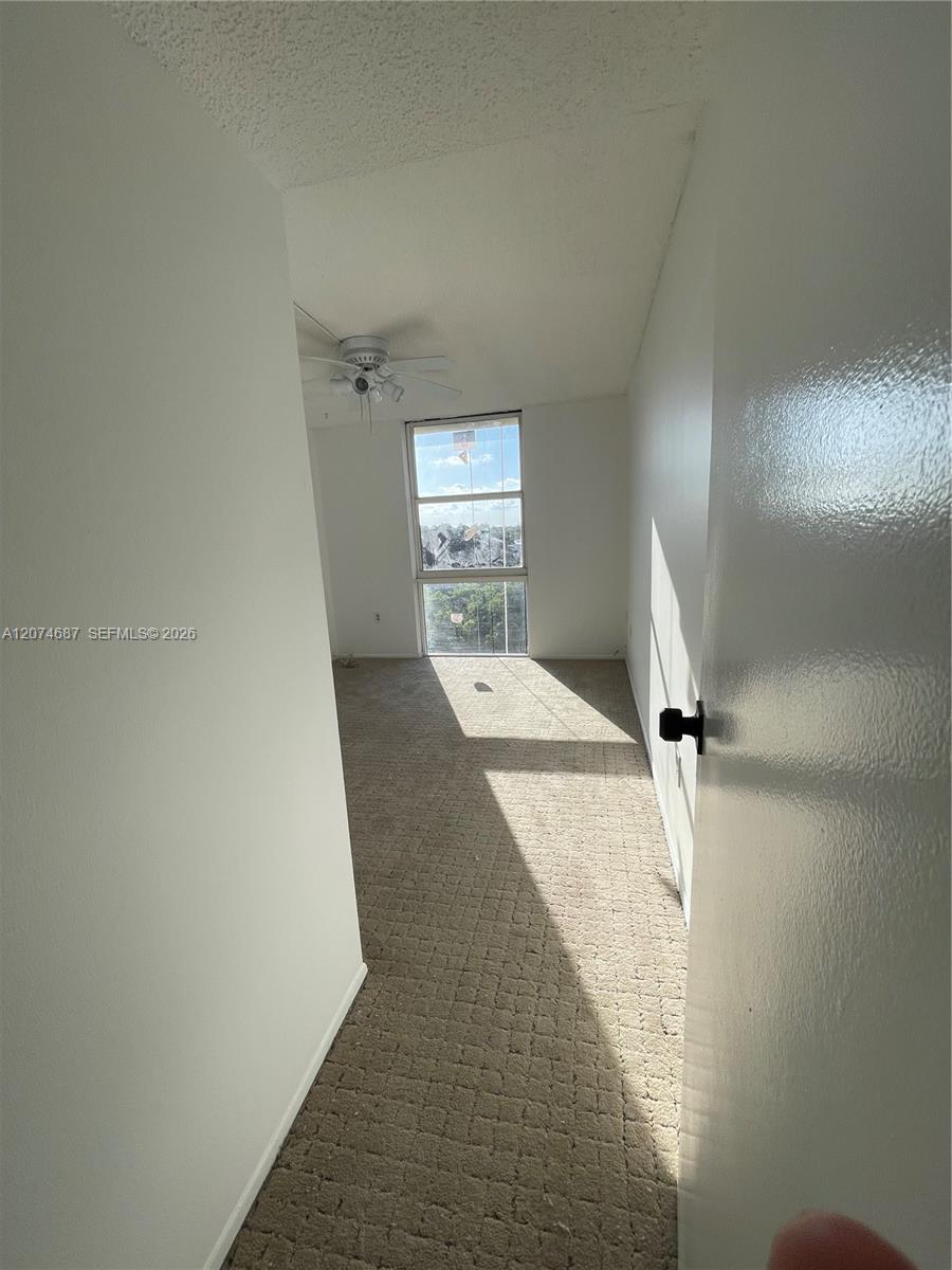 A12074687 Property Photo 25