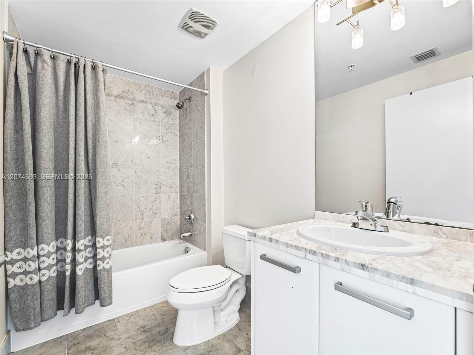 244 Biscayne Boulevard 1803 Property Photo 24