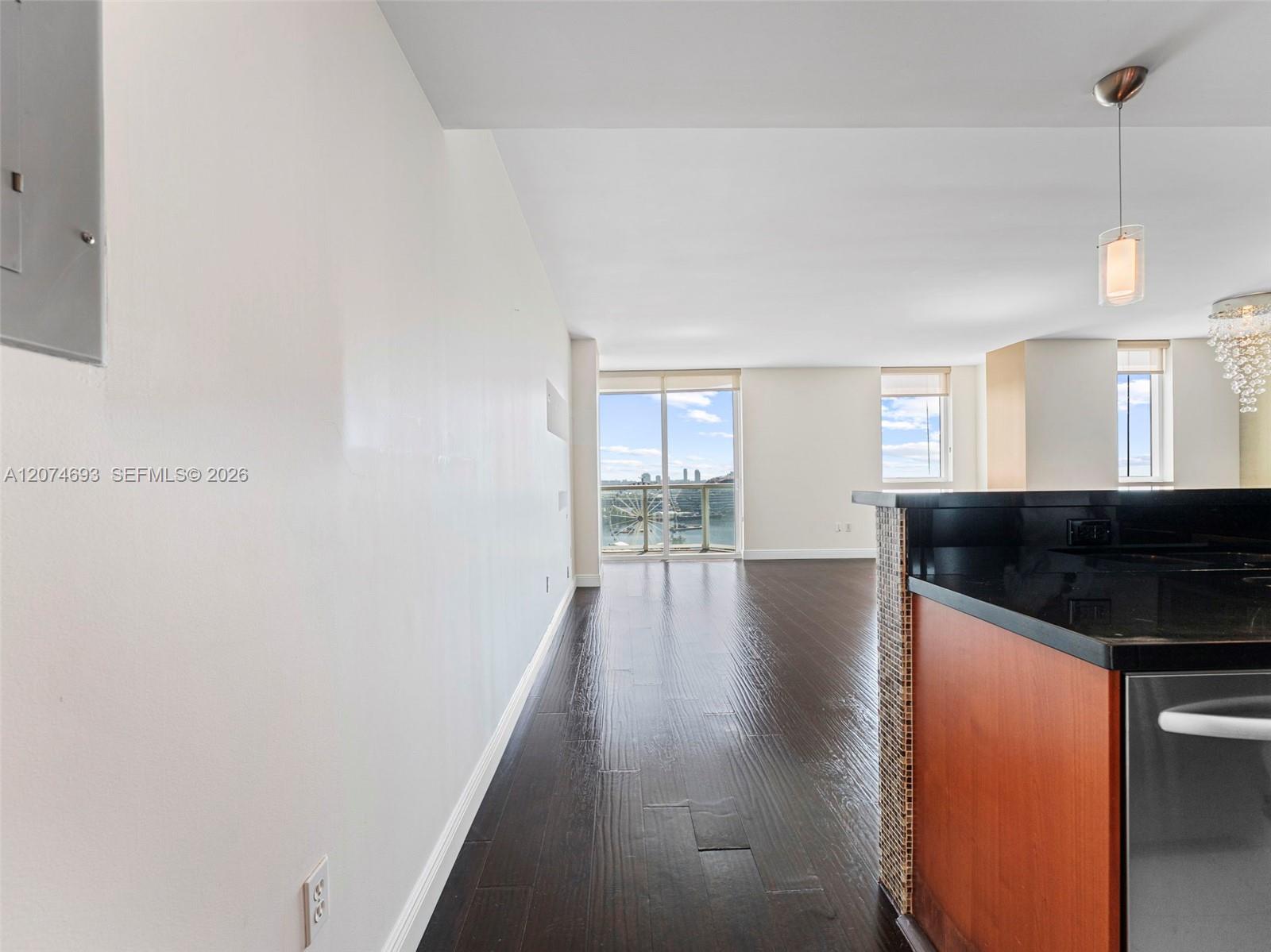 244 Biscayne Boulevard 1803 Property Photo 40