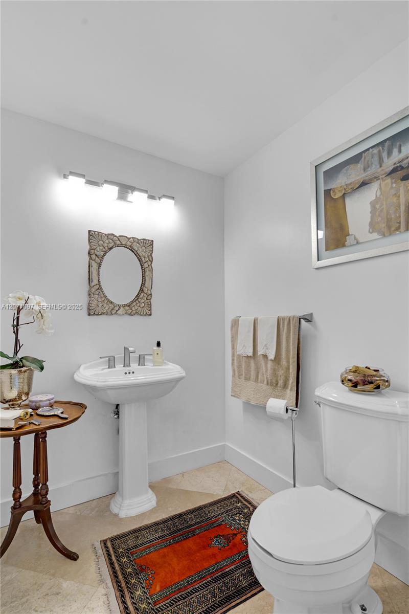 737 Crandon Boulevard Ph-1 Property Photo 26