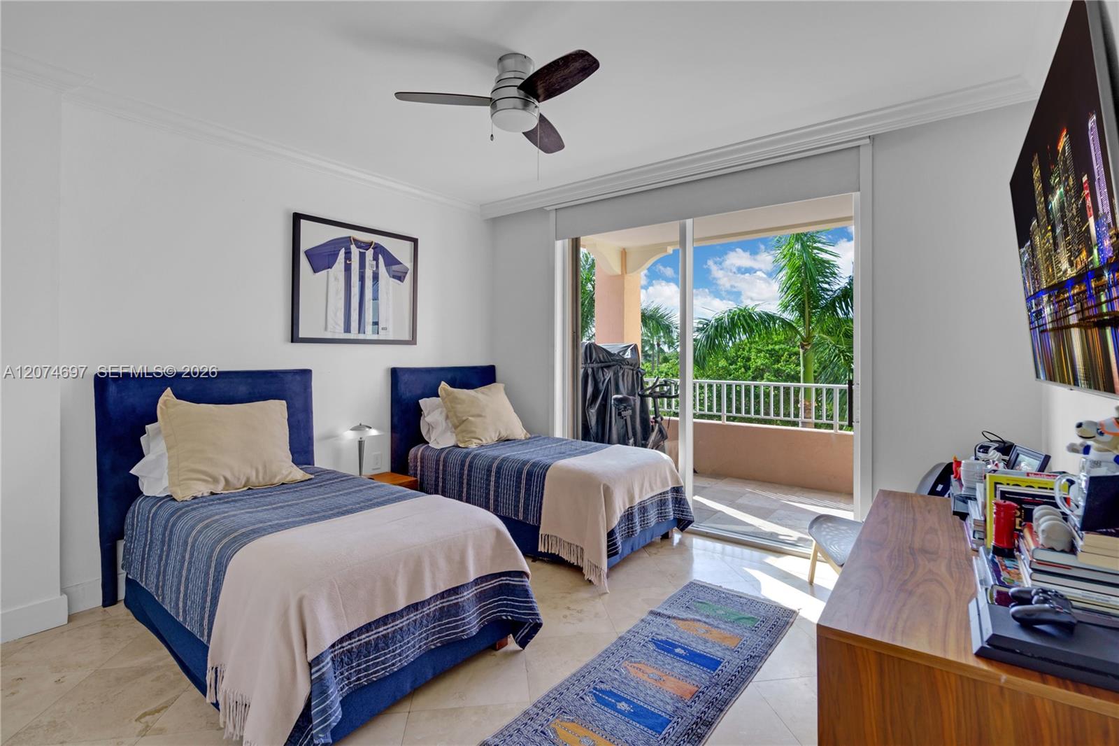 737 Crandon Boulevard Ph-1 Property Photo 27