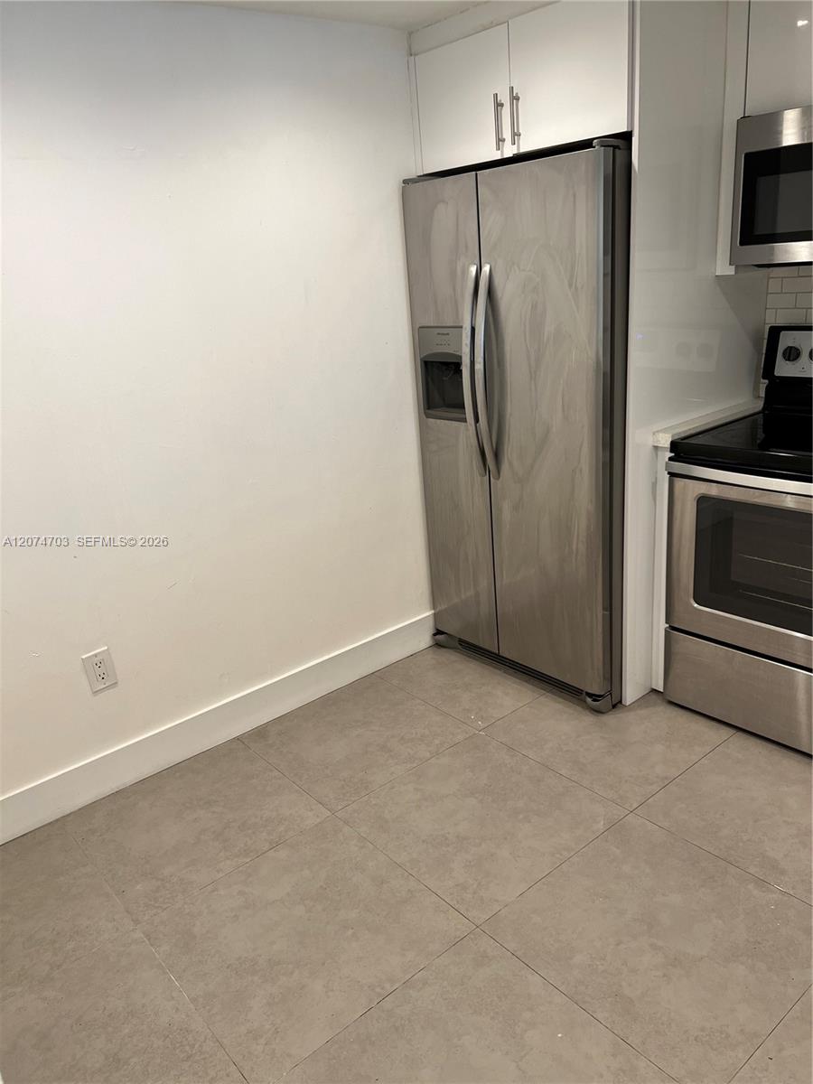 555 Ne 15th Street 24e Property Photo 4