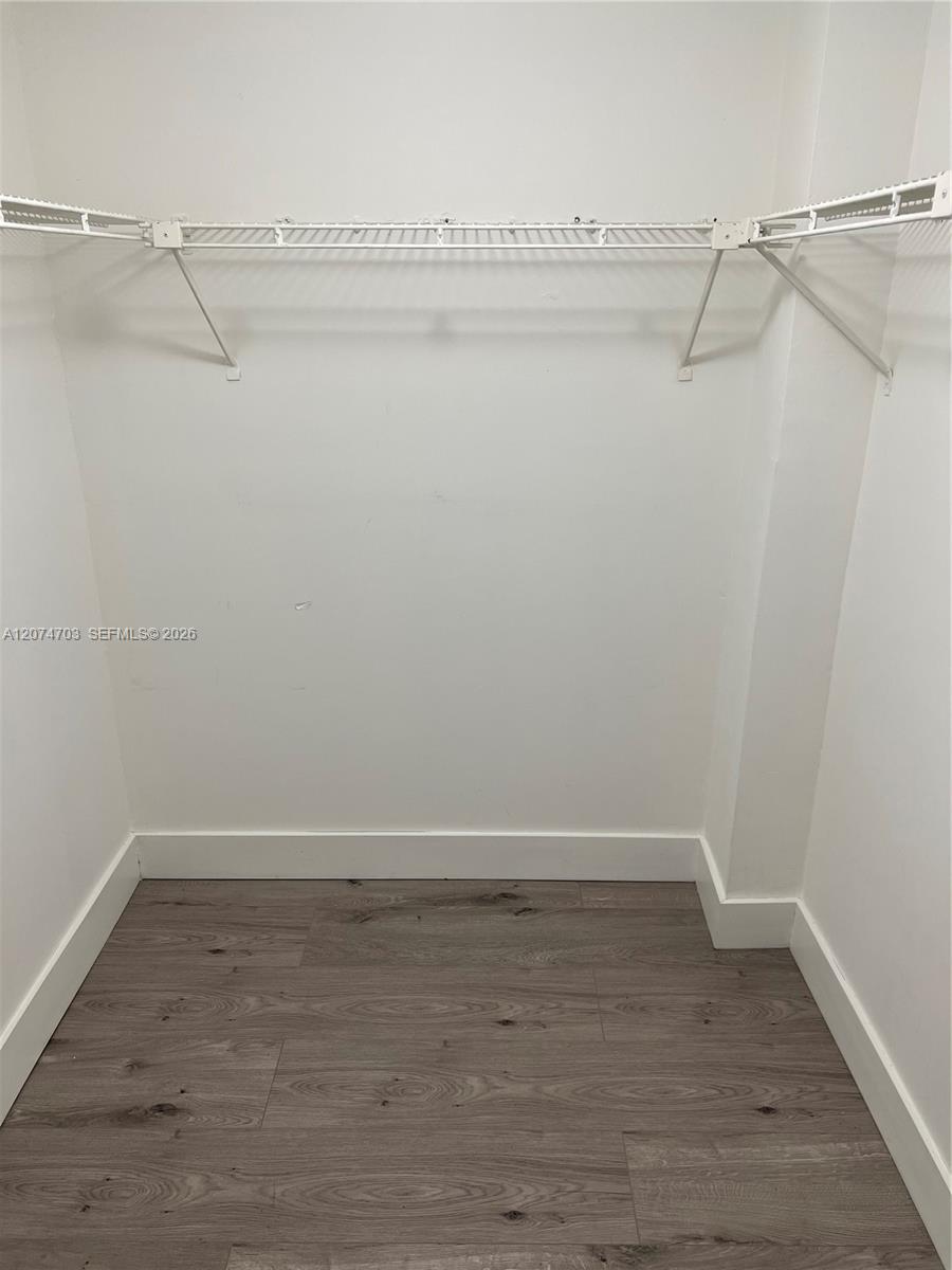 555 Ne 15th Street 24e Property Photo 20