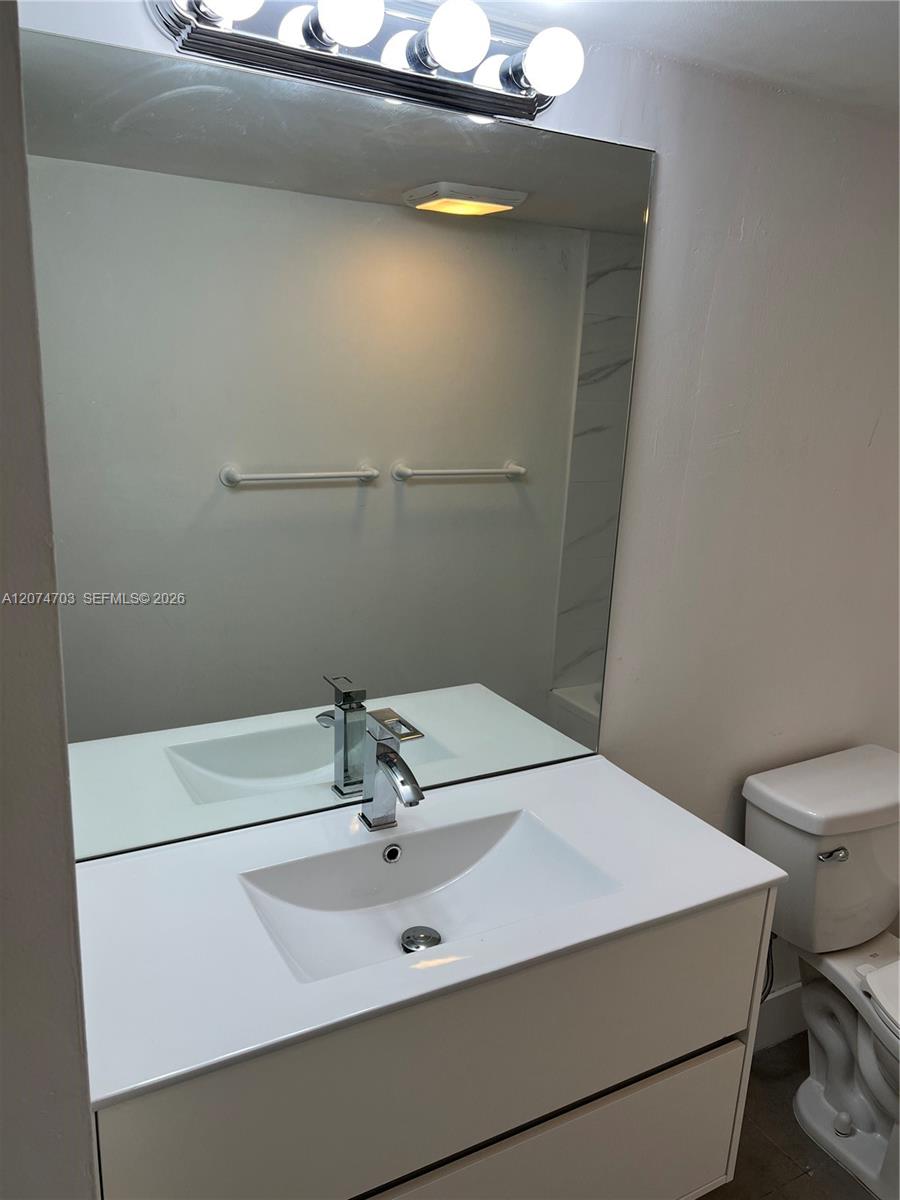 555 Ne 15th Street 24e Property Photo 22