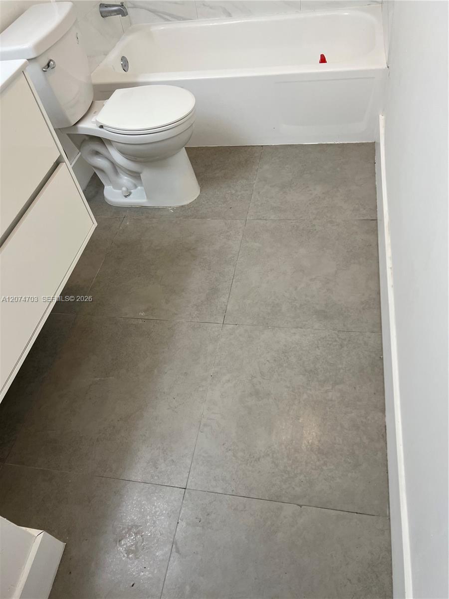 555 Ne 15th Street 24e Property Photo 24