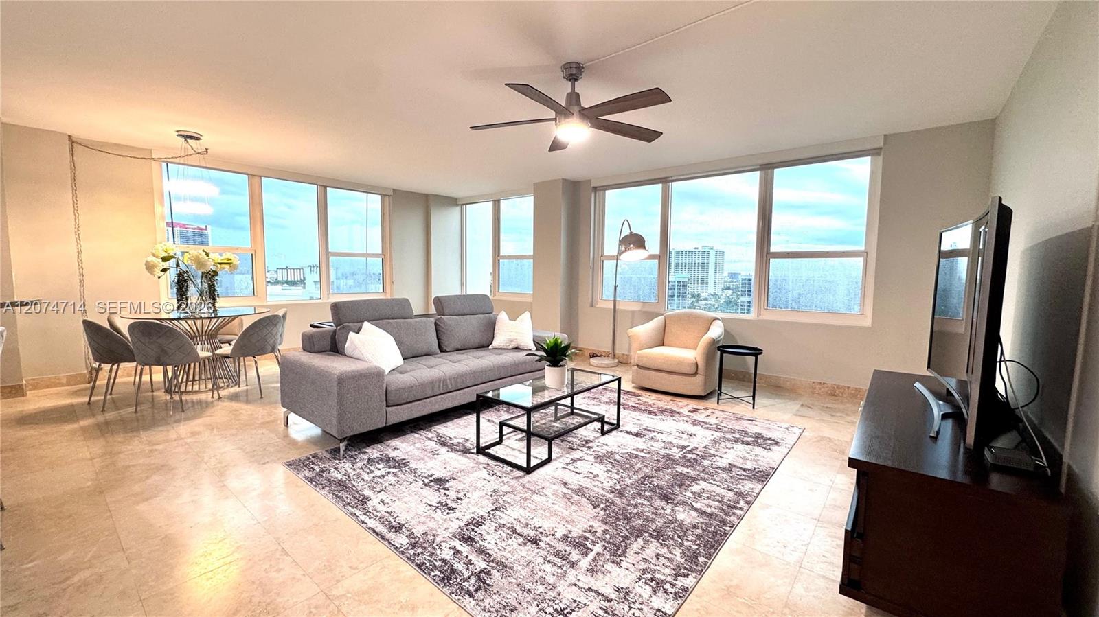 3505 S Ocean Drive 1101 Property Photo 11