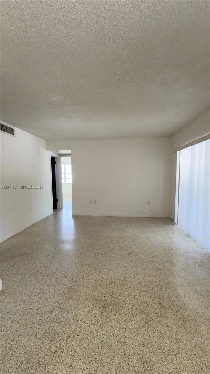 755 Sw 6th Street 6 Property Photo 11