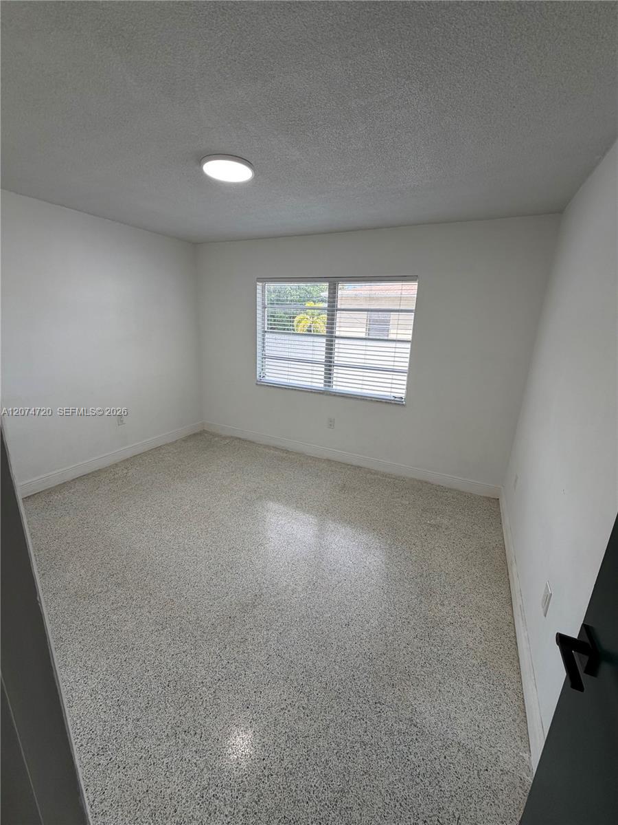 755 Sw 6th Street 6 Property Photo 17