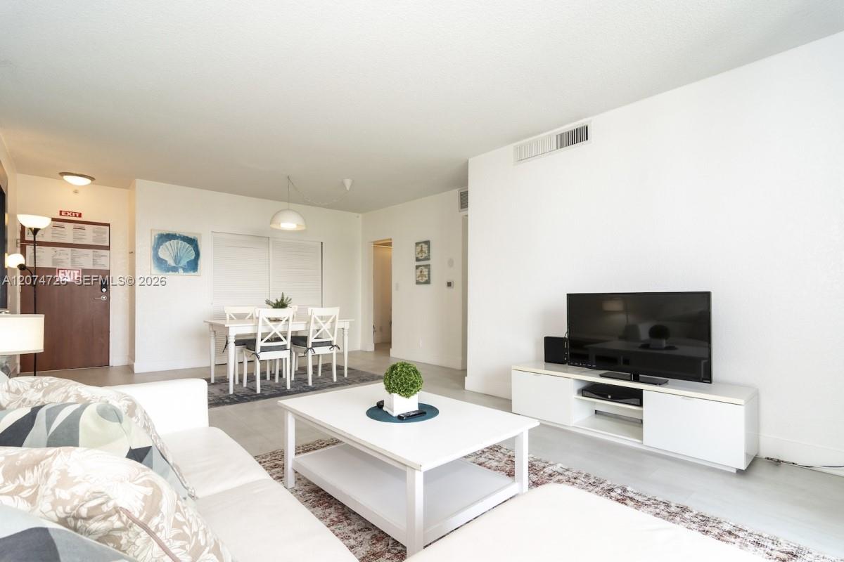 3901 S Ocean Drive 6t Property Photo 10