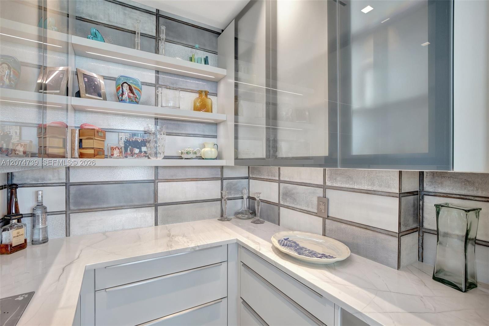 305 Oak Street Property Photo 42