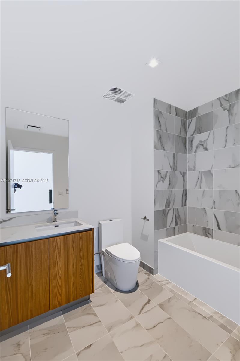 1400 Biscayne Boulevard 3501 Property Photo 37