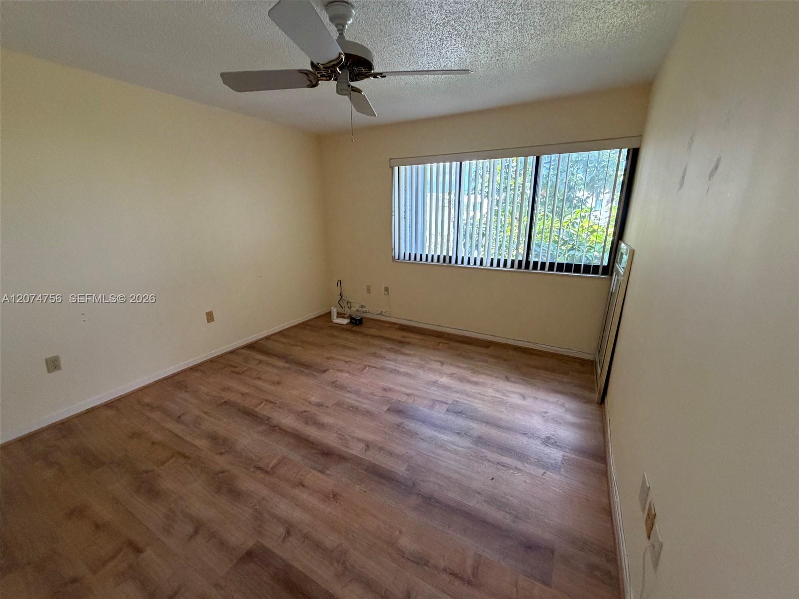 4242 Deste Court 304 Property Photo 4